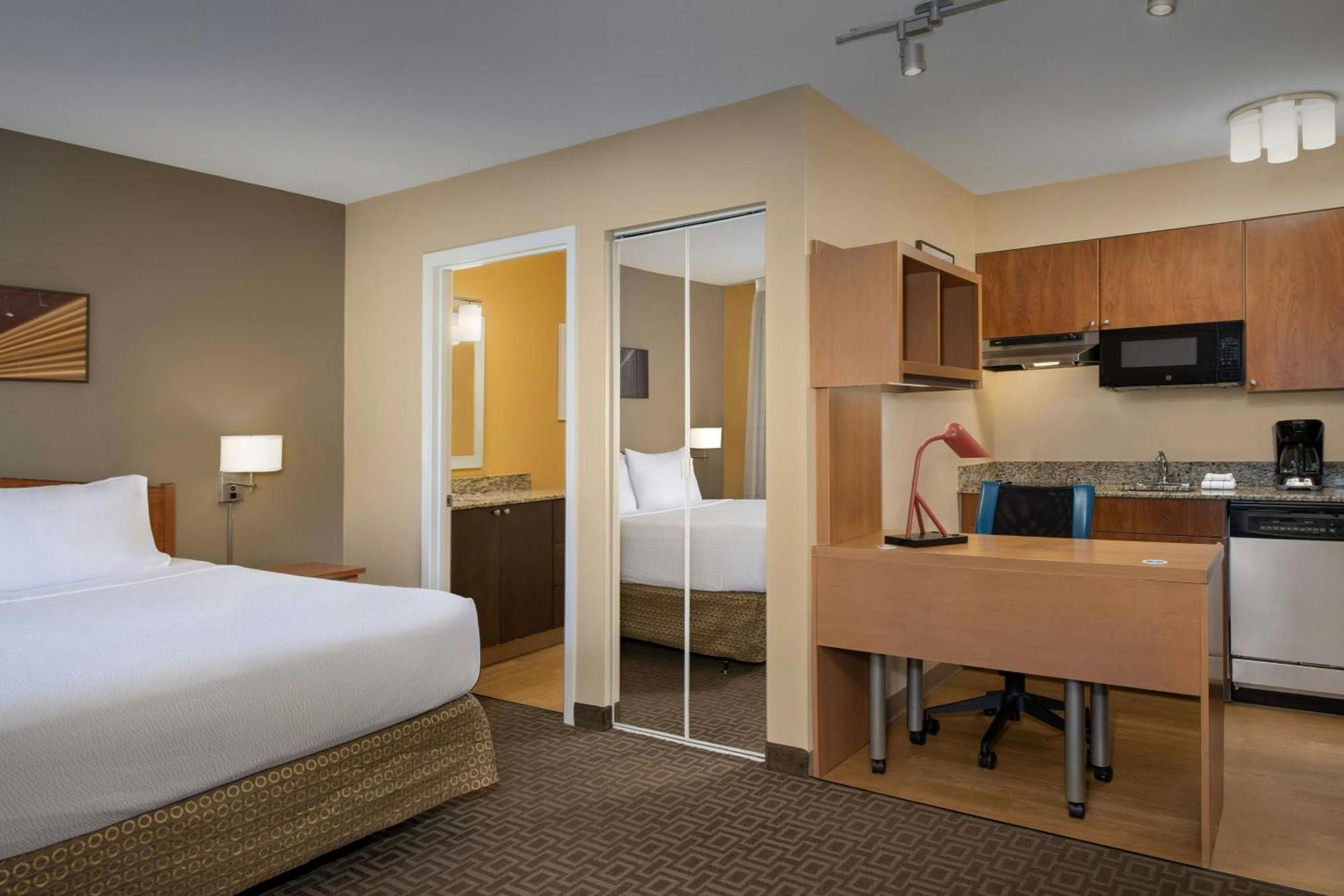 Towneplace Suites By Marriott Portland Hillsboro Exterior photo