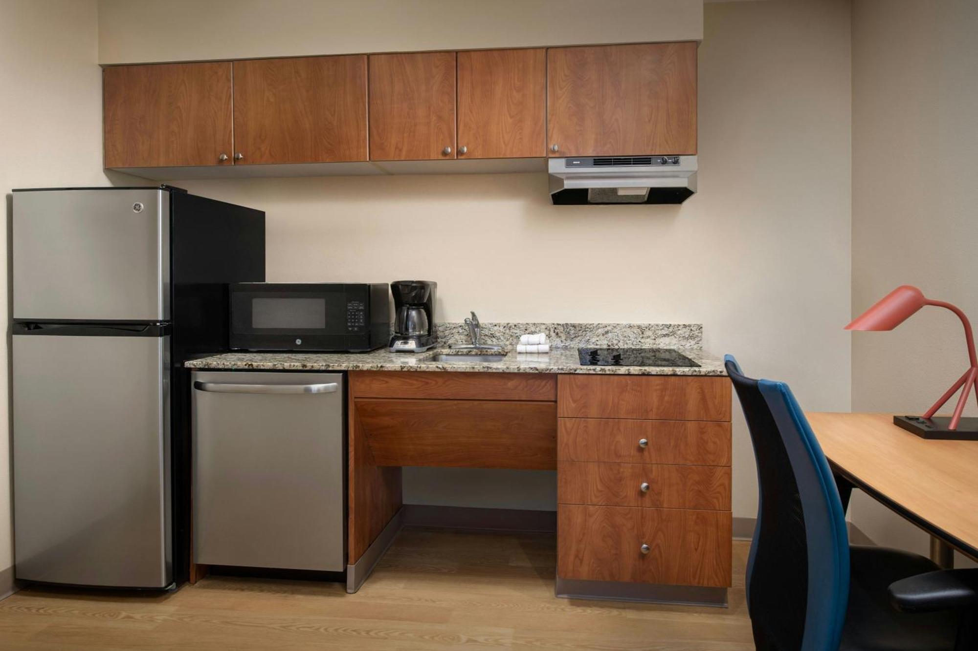 Towneplace Suites By Marriott Portland Hillsboro Exterior photo